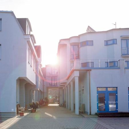 Garni Hotel S.O.G.* * * Trencin Exterior photo