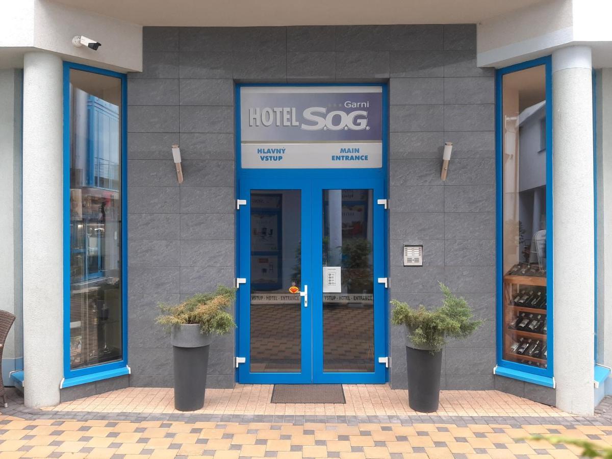 Garni Hotel S.O.G.* * * Trencin Exterior photo