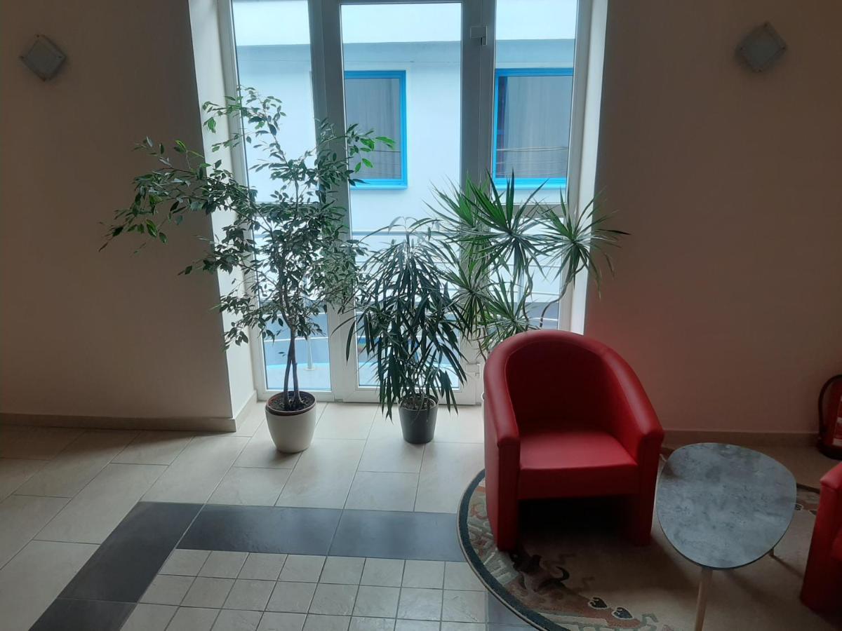 Garni Hotel S.O.G.* * * Trencin Exterior photo