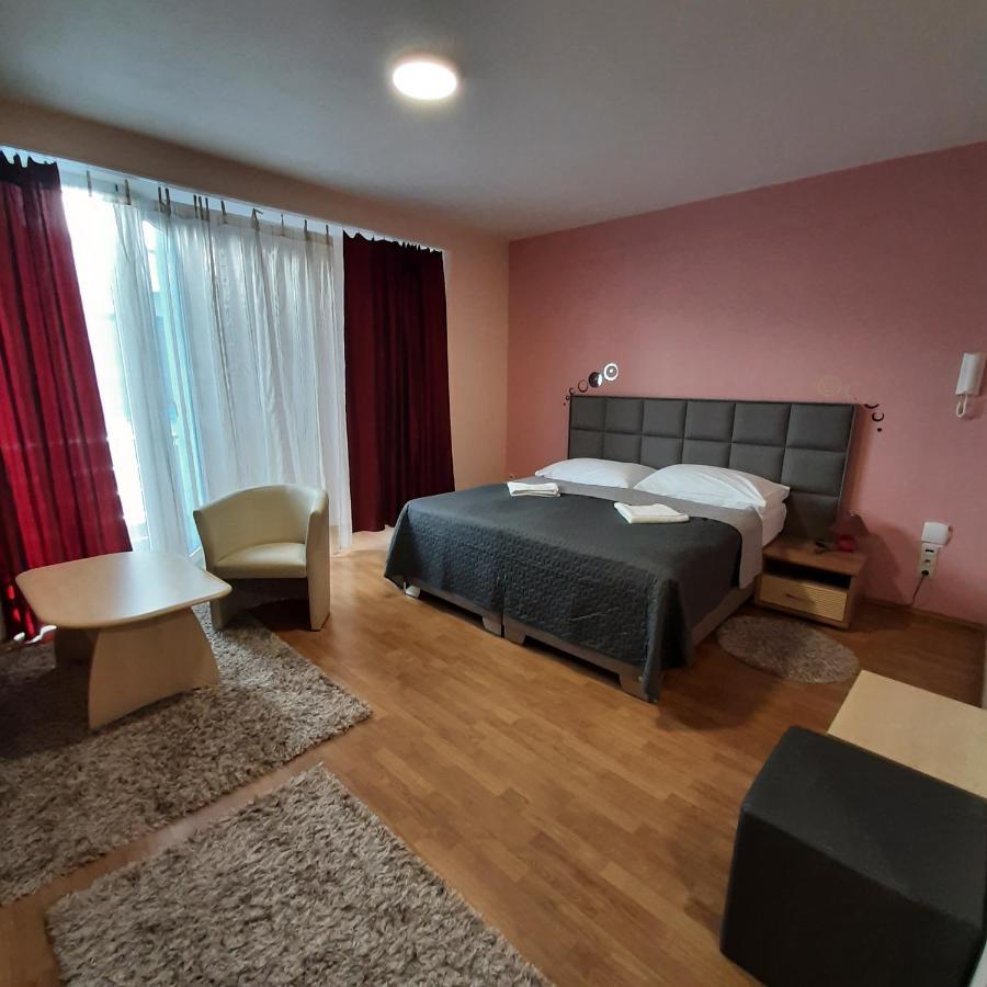 Garni Hotel S.O.G.* * * Trencin Exterior photo
