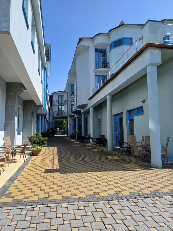 Garni Hotel S.O.G.* * * Trencin Exterior photo